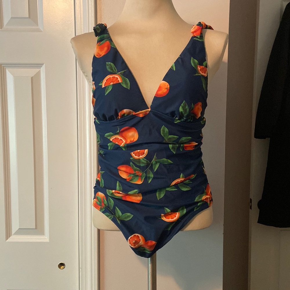 Old Navy Oranges Swimsuit Size Large